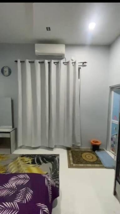 Homestay Kak Tiy Kuala Terengganu Zewnętrze zdjęcie
